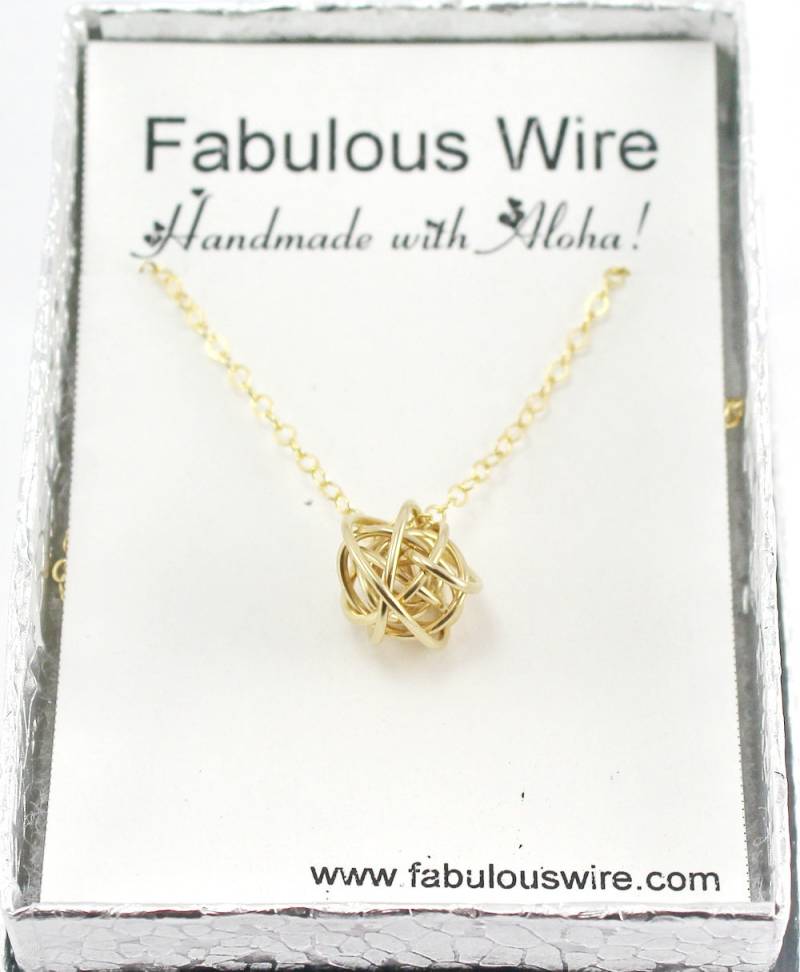 Golddraht Knoten Halskette, Verstrickte Liebe Draht Ball Handgemachter Schmuck von FabulousWire