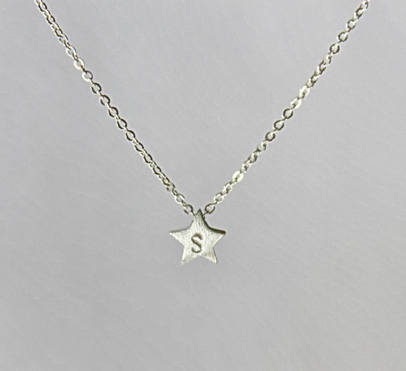 Stering Silver Star Mit Personalisierten Anfängliche Halskette, Personalisierte Sterne Schmuck, Lucky Halskette Y067 von FabulousWire