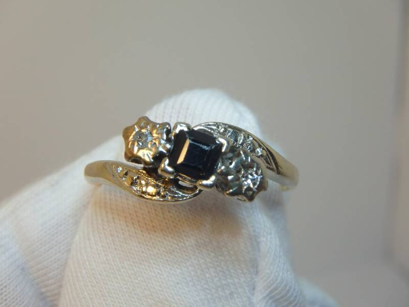 Gold Diamant Und Saphir-Ring von FacetCutterDesigns