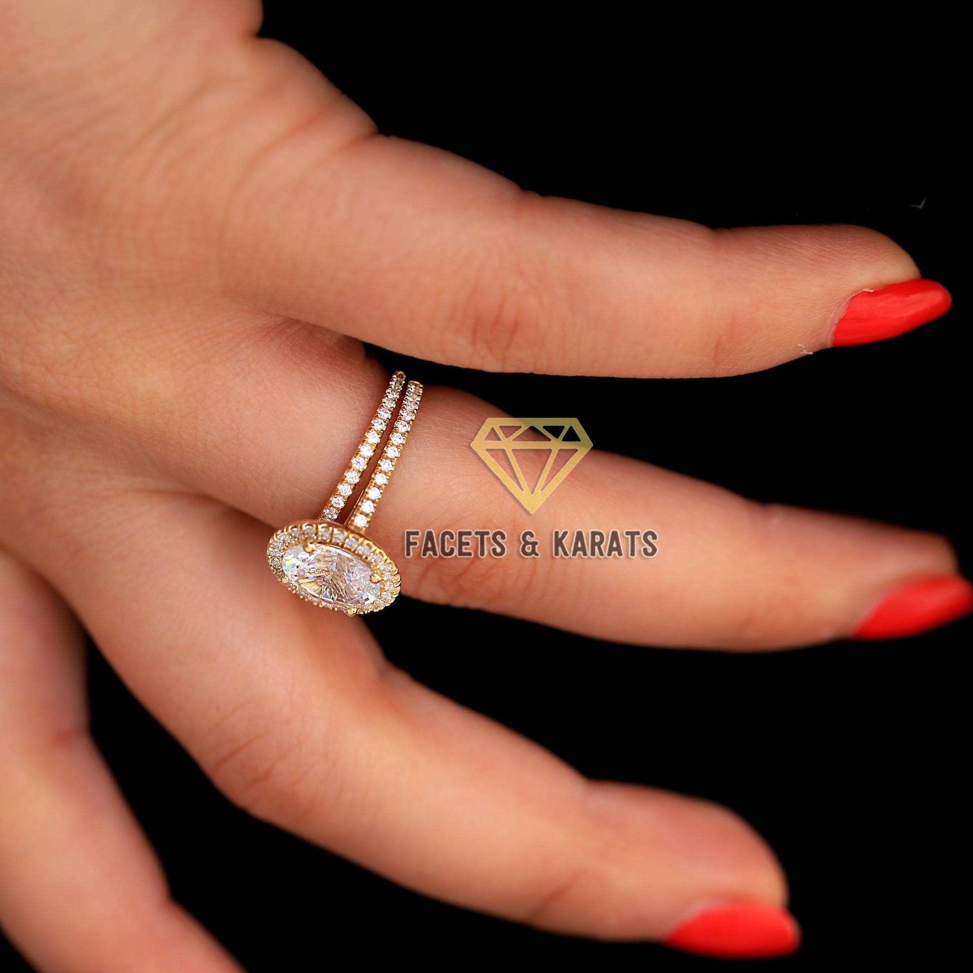 3 Karat Halo Oval Verlobungsring Set Mit Ehering, Hochzeitsring Set, Braut-Sets, Massiver 14K Gold Benutzerdefinierter Ring Von Facetten Und Gemacht von FacetsandKarats