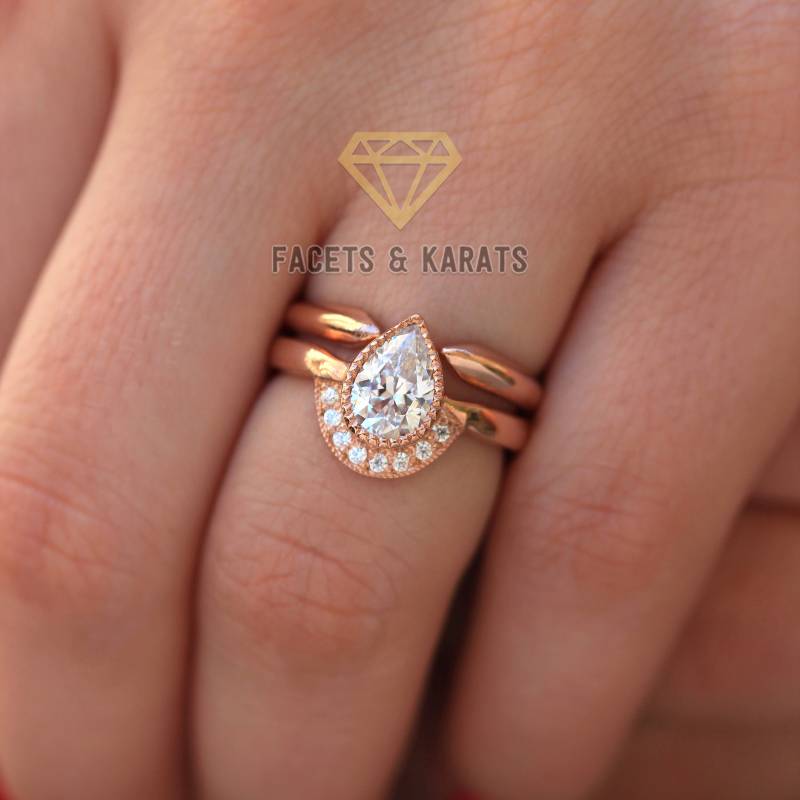 Verlobungsring Ohne Diamant Mit Offenem Ehering Birnenförmiger Handgemachter 14K Solides Roségold 1.25 Ct Minimalist-Brautring-Set von FacetsandKarats