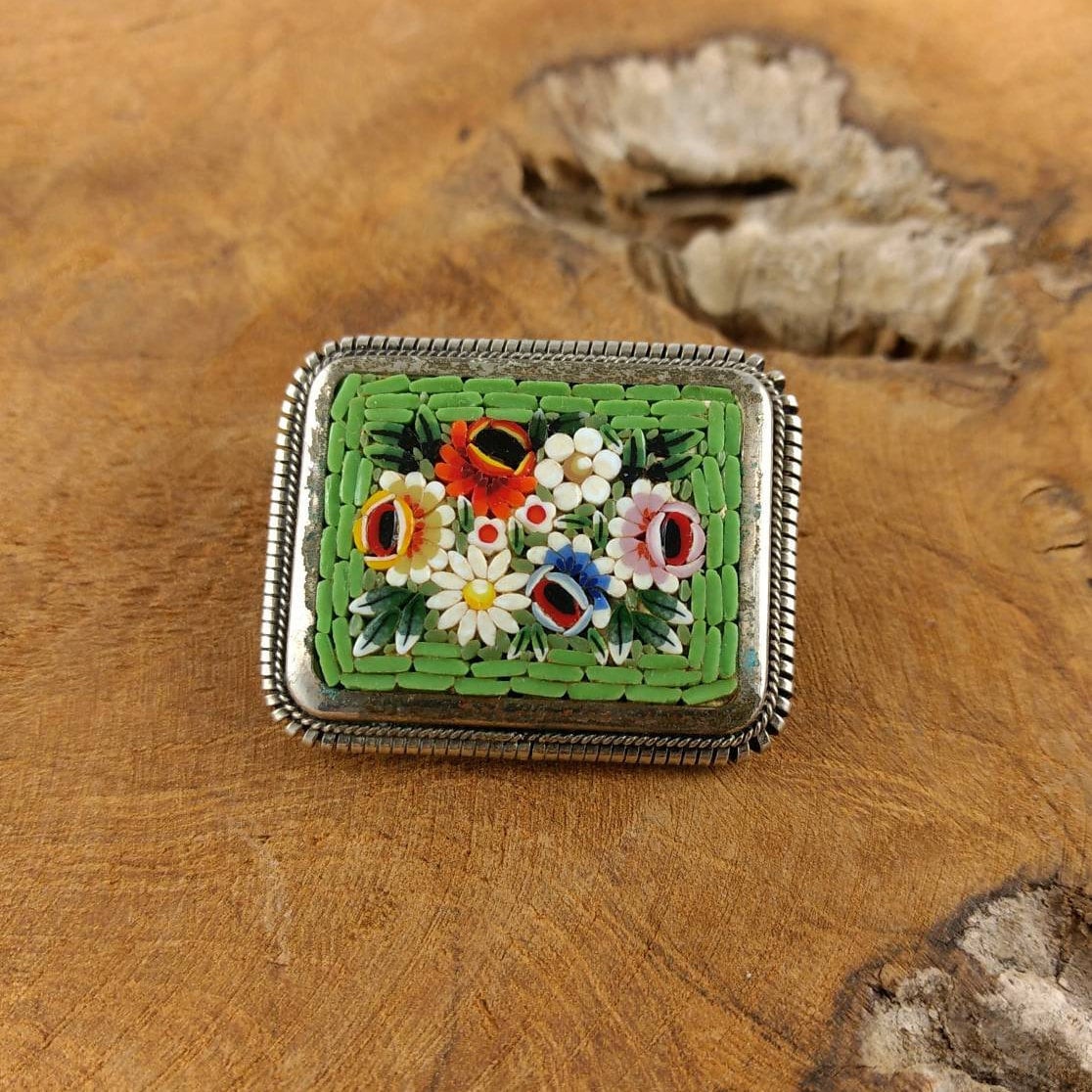 Mikromosaik-Brosche - Blumenmuster Grün Und Silber Italien Vintage-Schmuck von Factory23