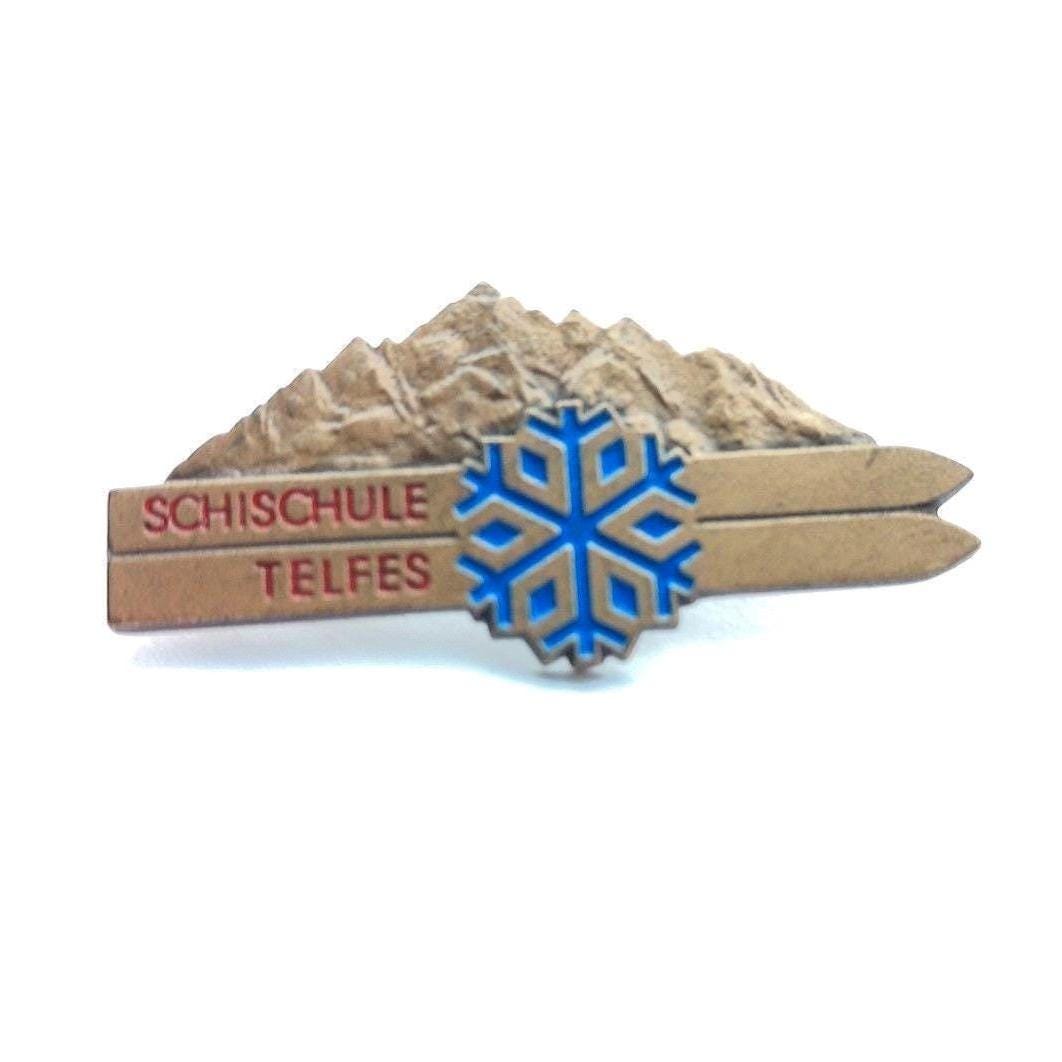 Vintage Brosche - Schneeflocke Berge Winter Skiurlaub Schnee Tirol Österreich Skischule Telfes von Factory23
