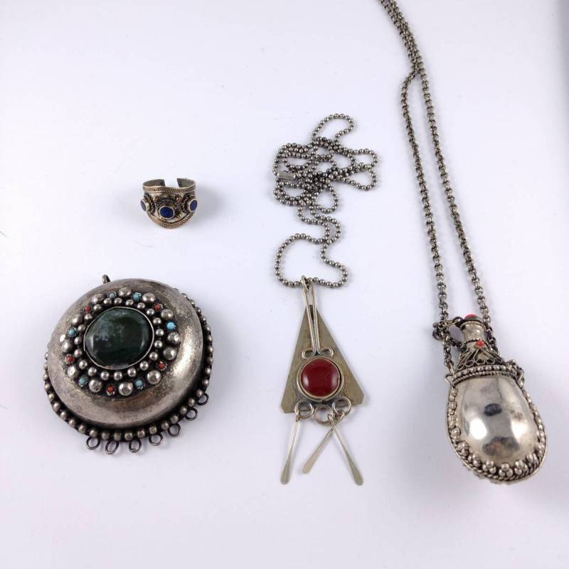 Vintage Schmuck Lot - Boho Native Halskette Ring Blau Und Rot von Factory23