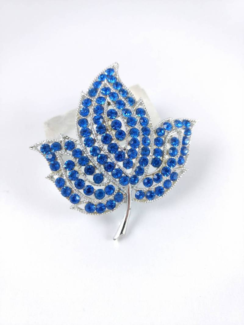Weiss Brosche - Ahornblatt Blau Und Silber Groß Vintage Schmuck von Factory23