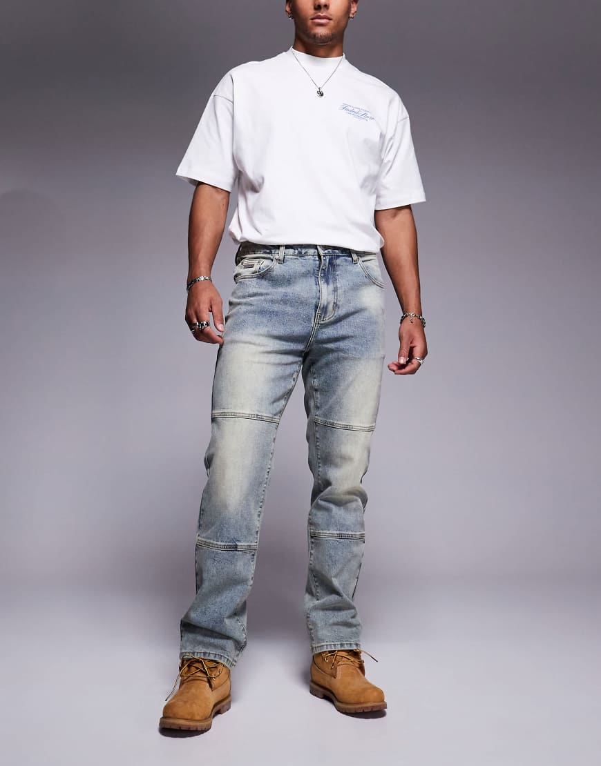 Faded Store - Jeans mit geradem Bein und mittelblauer Waschung mit Frontnaht Faded Store - Jeans mit geradem Bein und mittelblauer Waschung mit Frontnaht von Faded Store