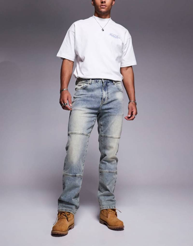 Faded Store - Jeans mit geradem Bein und mittelblauer Waschung mit Frontnaht von Faded Store