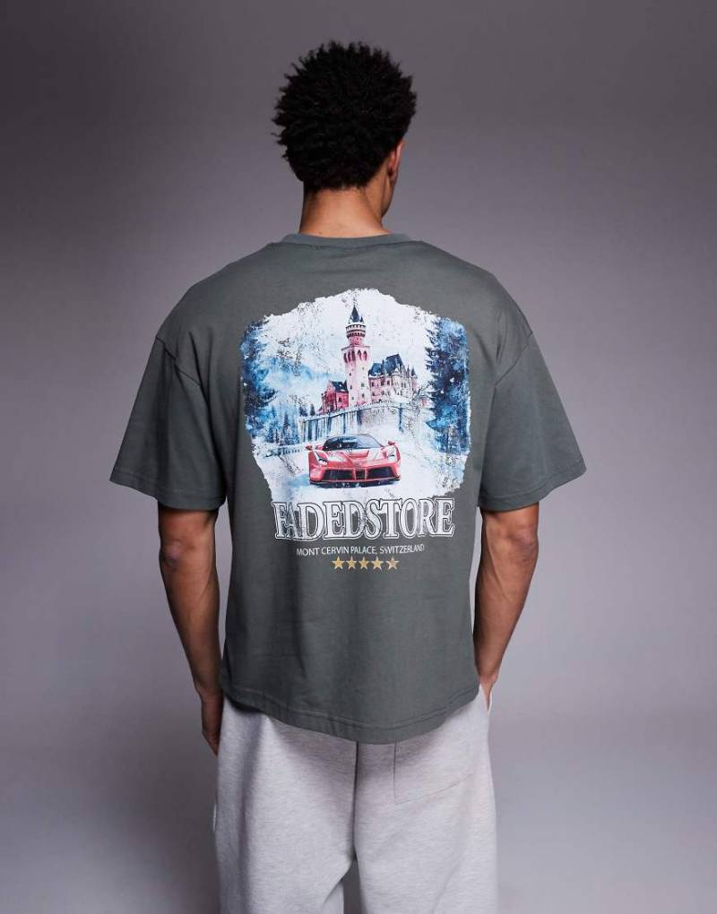 Faded Store - Mount Cervin - T-Shirt in Grün mit Rückenprint von Faded Store