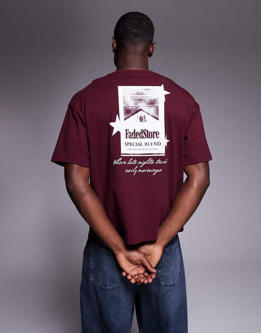 Faded Store - T-Shirt in Rot mit Motivprint auf dem Rücken von Faded Store