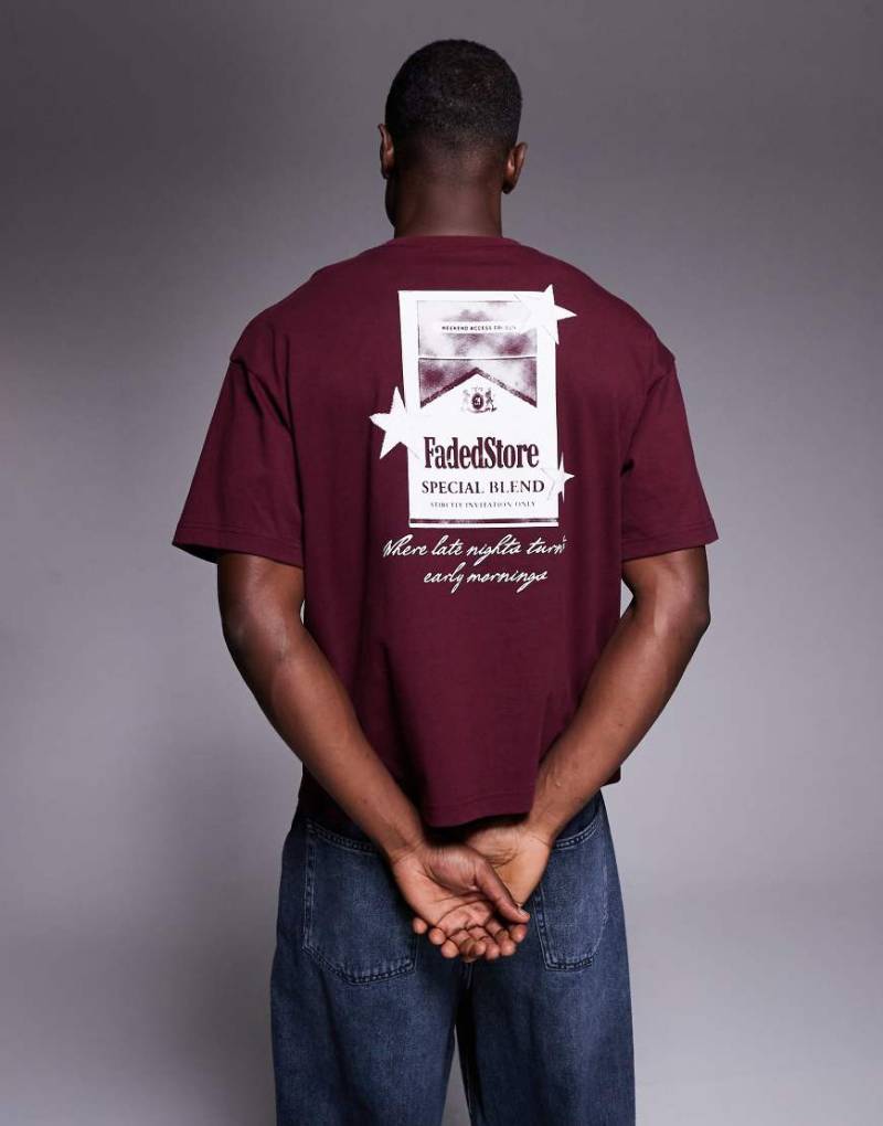 Faded Store - T-Shirt in Rot mit Motivprint auf dem Rücken von Faded Store