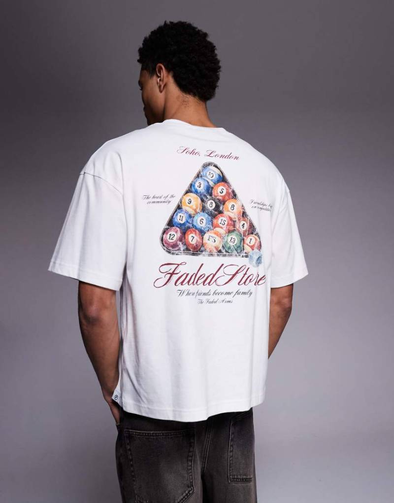 Faded Store - T-Shirt in Weiß mit Billardtisch-Print auf der Rückseite von Faded Store
