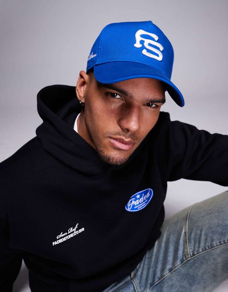 Faded Store - Trucker-Kappe in Kobaltblau mit Logo Faded Store - Trucker-Kappe in Kobaltblau mit Logo von Faded Store