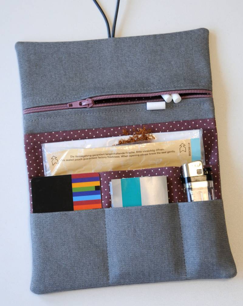 Graue Jeans Tabaktasche Mauve Drehertasche Tabakbeutel Dreherbeutel von Fadenart