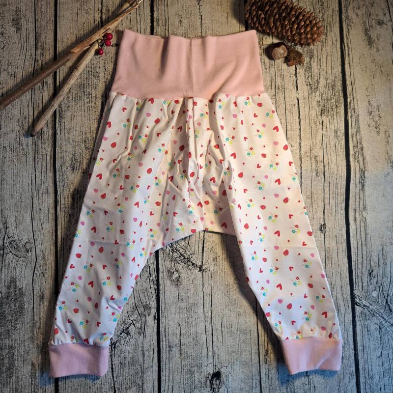 Kinder Haremshose Größe 92 - Miniherzen von Fadendurcheinander