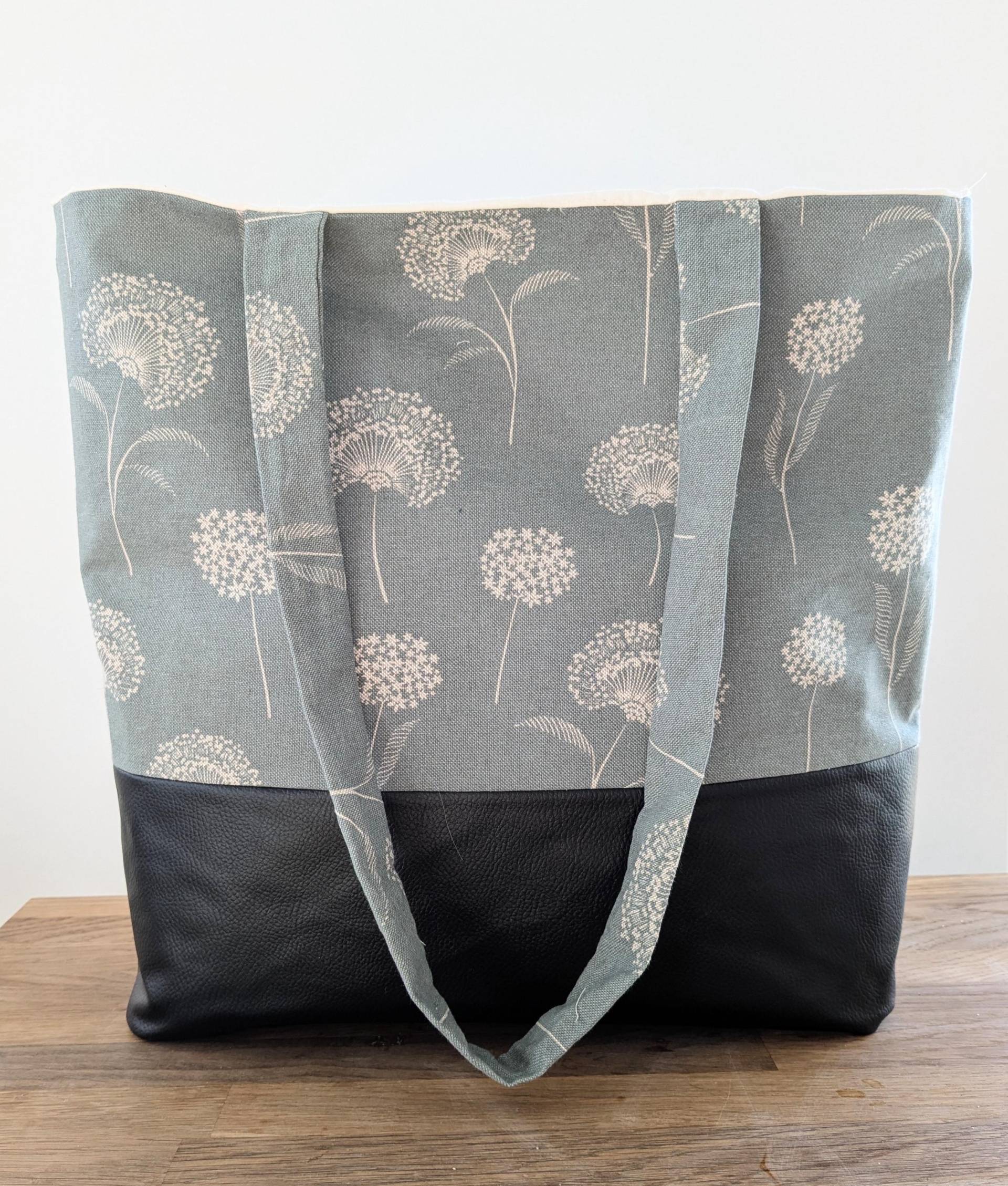 Großer Handgenähter Shopper/Badetasche in Verschiedenen Farben Pusteblumen Einkaufstasche Tragetasche Großer Handgenähter Shopper/Badetasche in Verschiedenen Farben Pusteblumen Einkaufstasche Tragetasche von Fadenkult