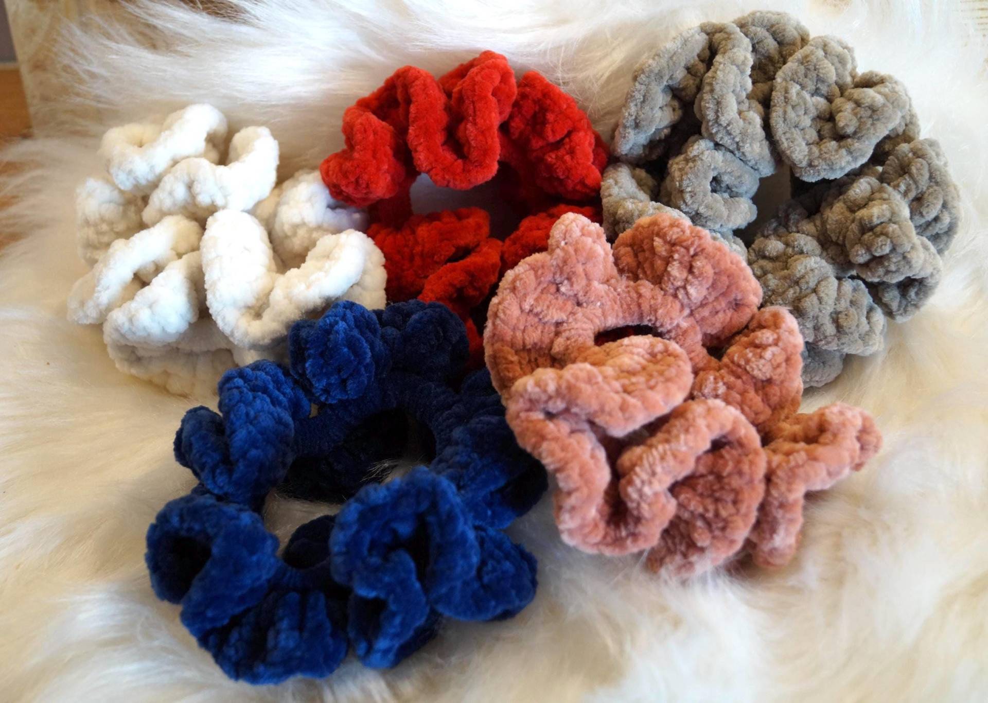Scrunchie Haargummi Gehäkelte Scrunchie Haargummi Gehäkelte von FadenmaerchenShop