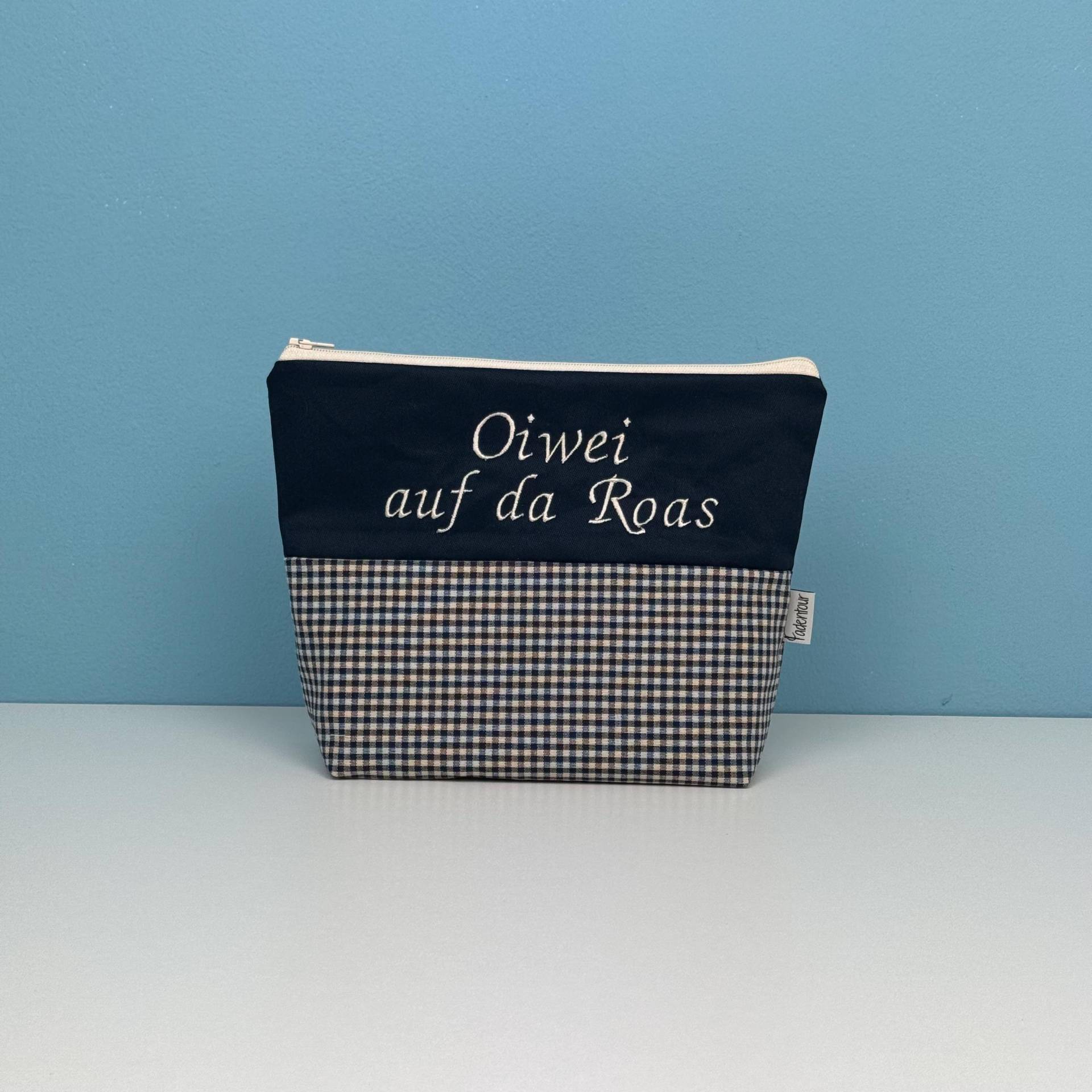 Kulturbeutel „Blau Kariert" von Fadentour
