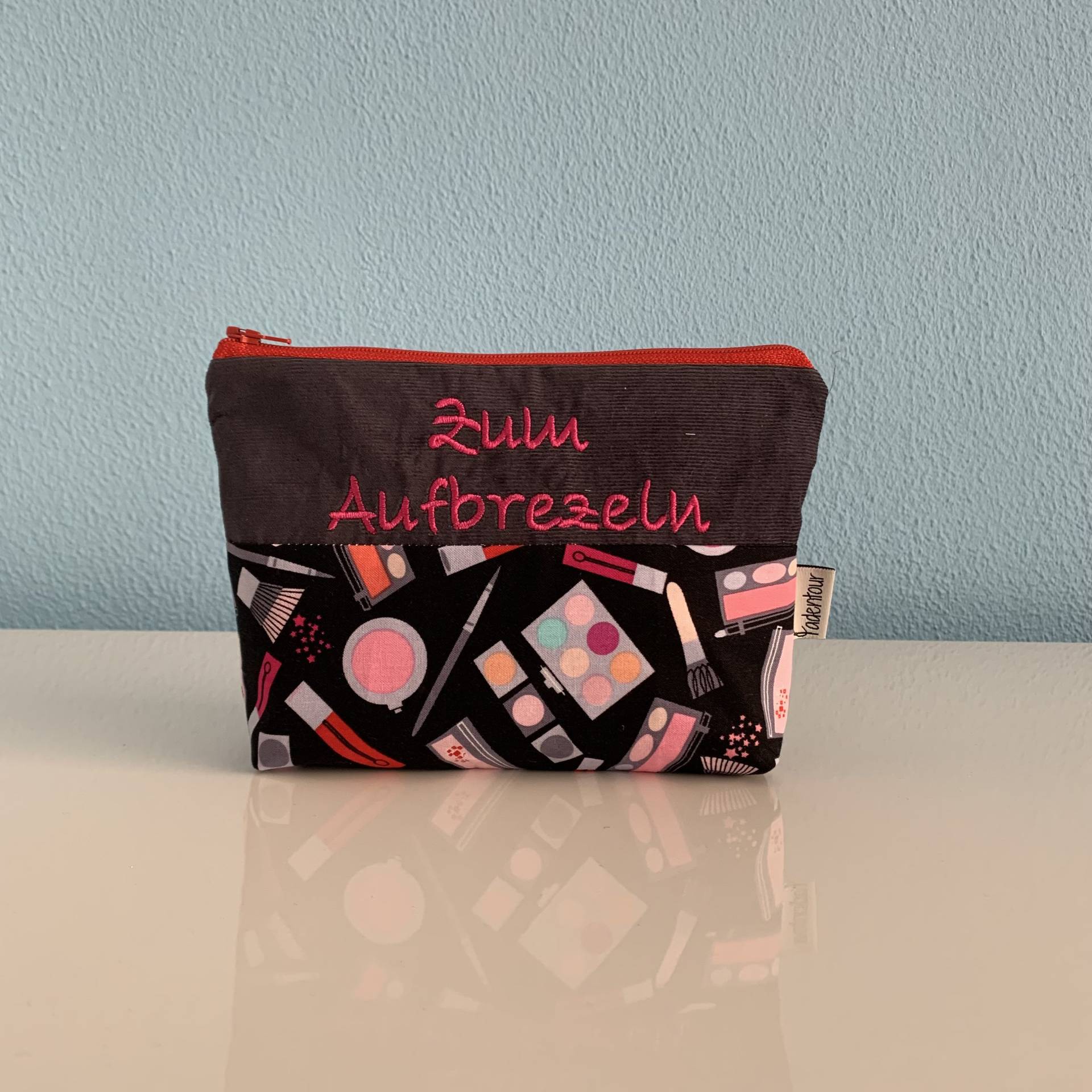 Schminktasche "Pinsel & Puder" Schminktasche "Pinsel & Puder" von Fadentour