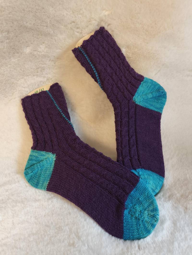 Socken Handgestrickt Wolle Mit Zopgmuster Und Ziernaht Am Oberfuß 38-40 Damen Unisex Gestrickt Unikat von FadenundHolz