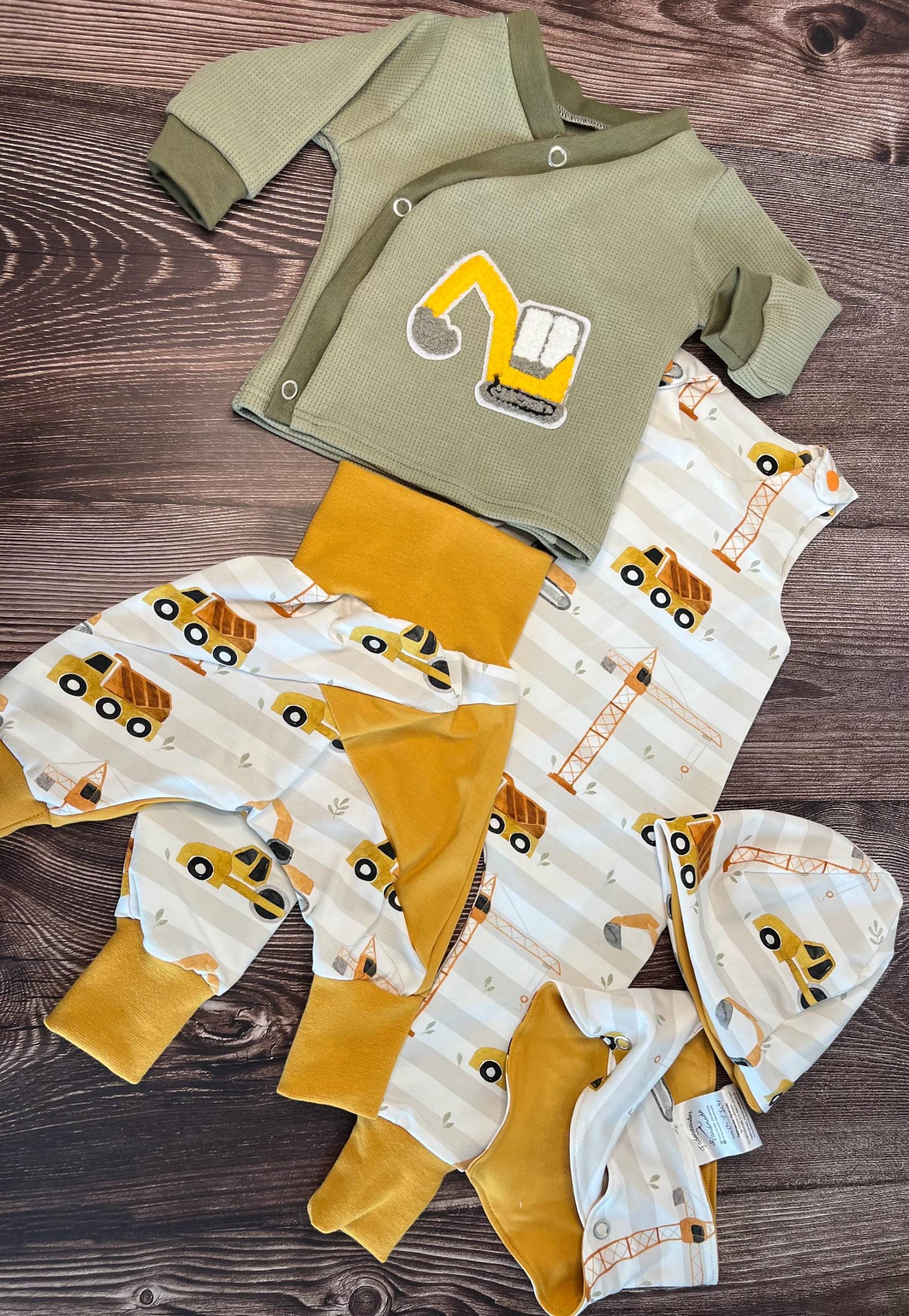 Geschenk Zur Geburt | Geschenkset Babykleidung Gr. 62 von FadenzauberHandemade