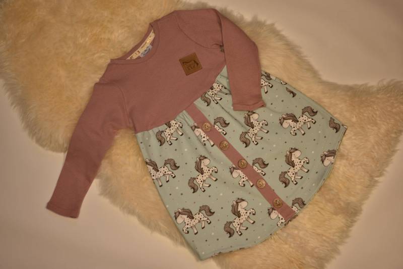 Kleid Größe 104, Kleidchen Mit Pferden in Rosa von FadenzauberHandemade