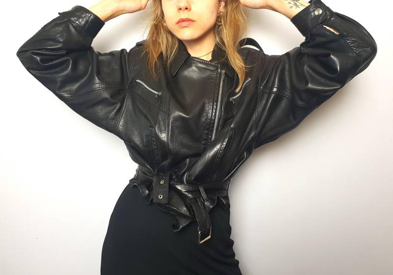 Vintage Schwarze Lammleder Bikerjacke Von Mike Kurtis Paris Made in France Damen Größe L von FadoVintageShop