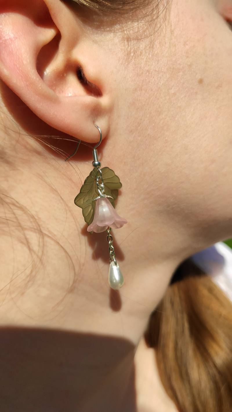Florale Efeu Perlen Ohrringe Florale Efeu Perlen Ohrringe von FaeAlleyAtelier