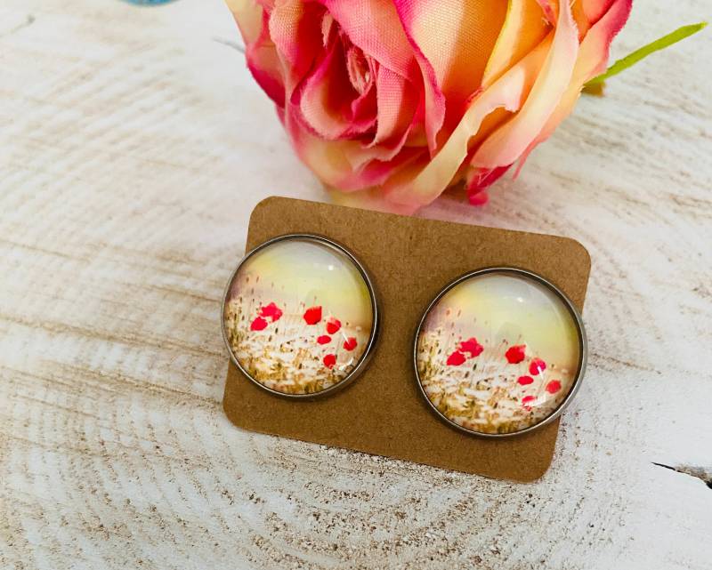 Ohrstecker "Mohnblume Gelb" 18mm Cabachon, Symbol, Pflanze, Mohn, Blume, Feld, Rot, Gratis 2. Paar Verschlüsse, Edelstahl Allergiegemindert von FaeSchmuckUndPlaner