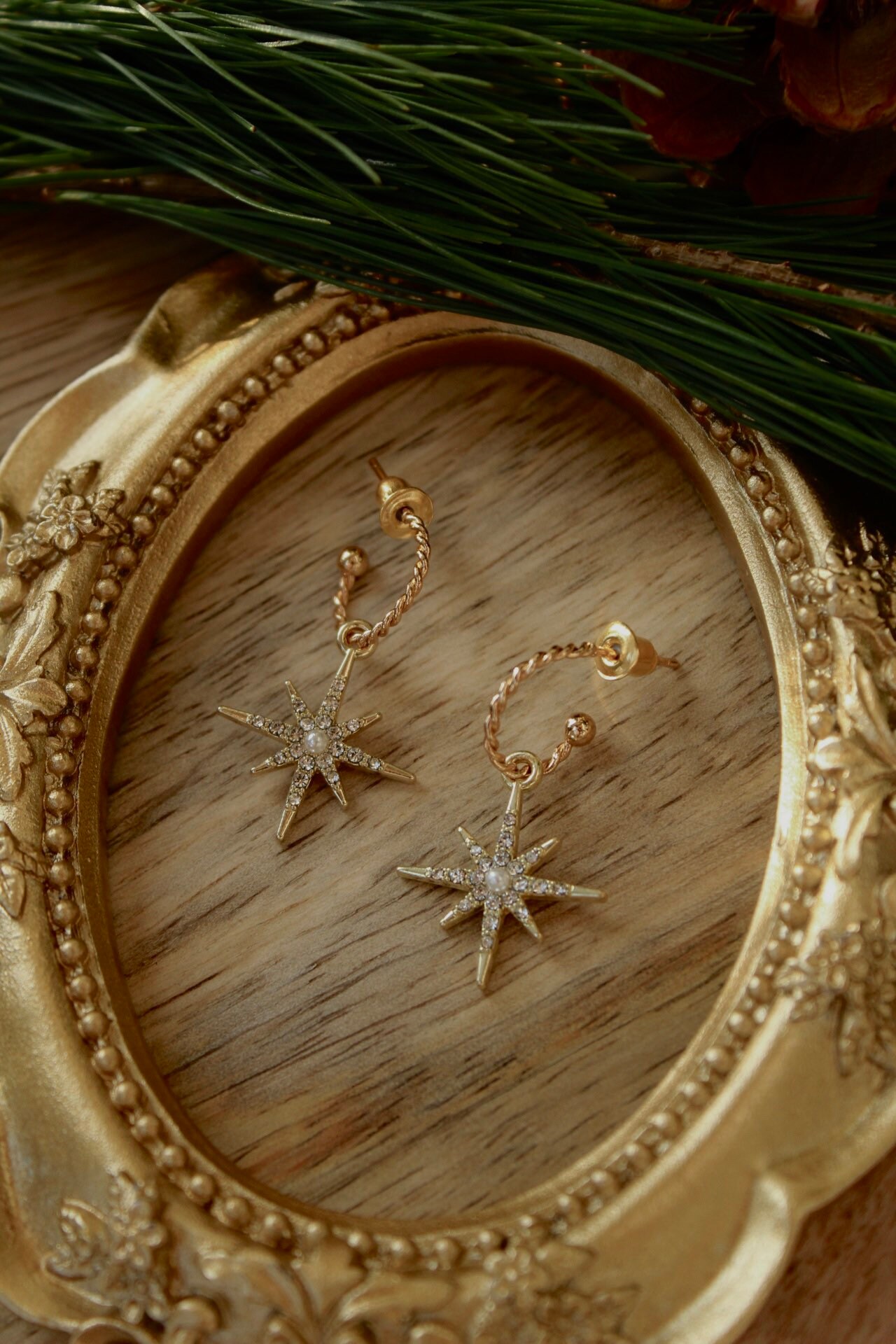 Filigrane Goldohrringe - Galaxy Sternenohrringe Einzigartiger Goldschmuck Zarte Ohrringe Filigrane Goldohrringe - Galaxy Sternenohrringe Einzigartiger Goldschmuck Zarte Ohrringe von FaeriesJewel