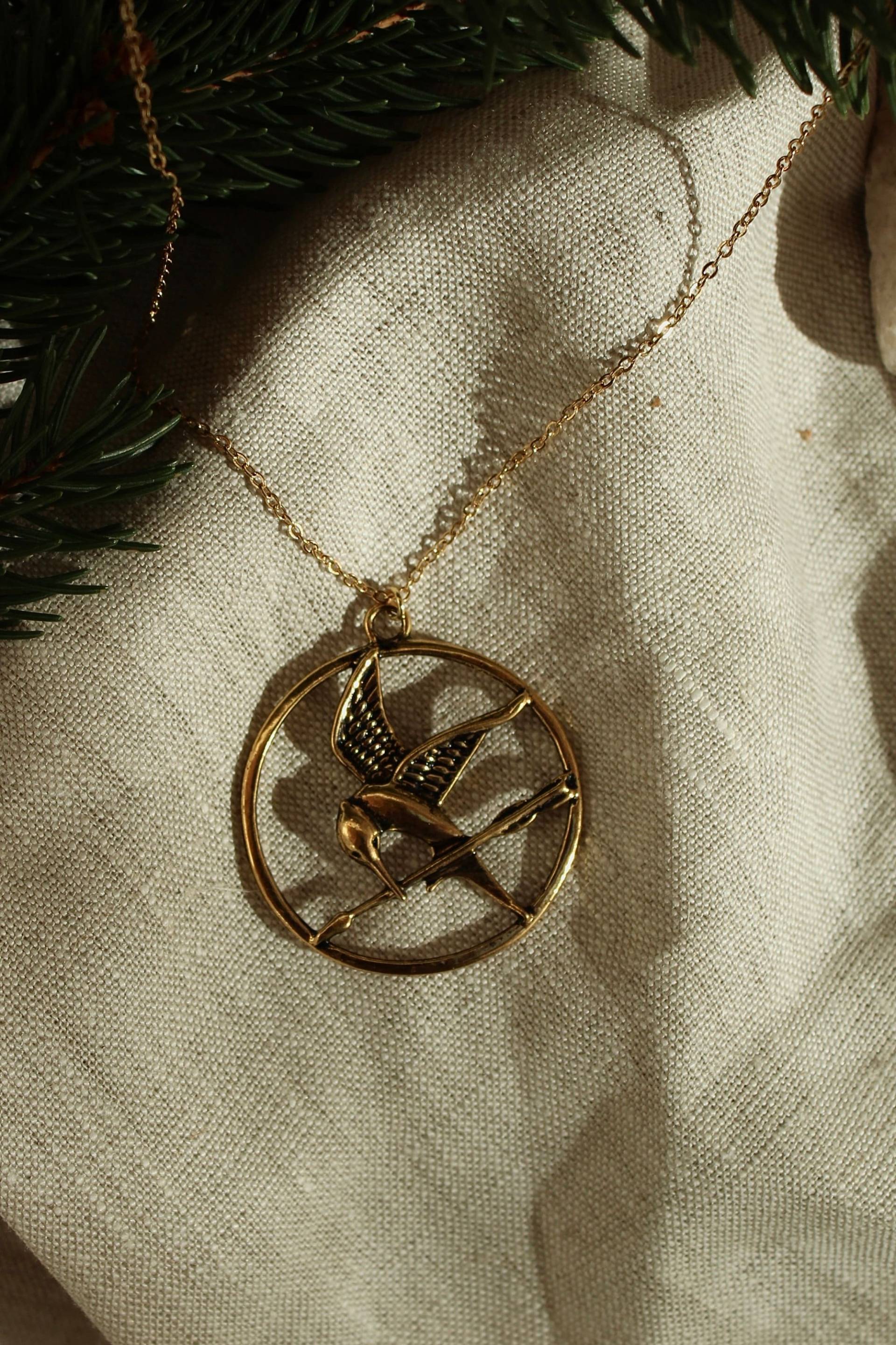 Mockingjay Halskette - Panem Inspiriert Mockingjay Halskette - Panem Inspiriert von FaeriesJewel