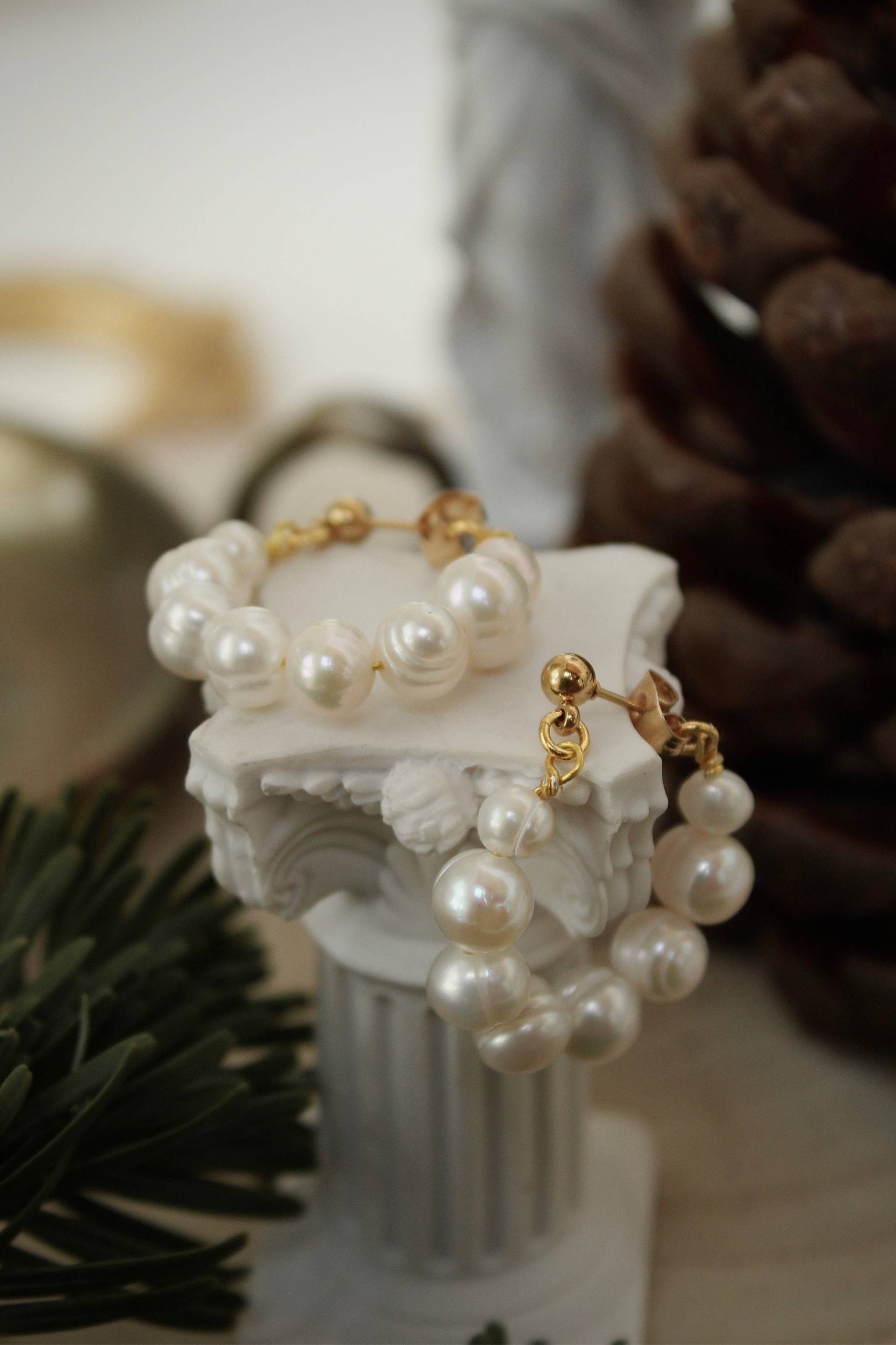 Perlenohrringe - Einzigartige Creolen Goldschmuck Filigrane Ohrringe Mit Perlen Handmade Perlenschmuck Perlenohrringe - Einzigartige Creolen Goldschmuck Filigrane Ohrringe Mit Perlen Handmade Perlenschmuck von FaeriesJewel