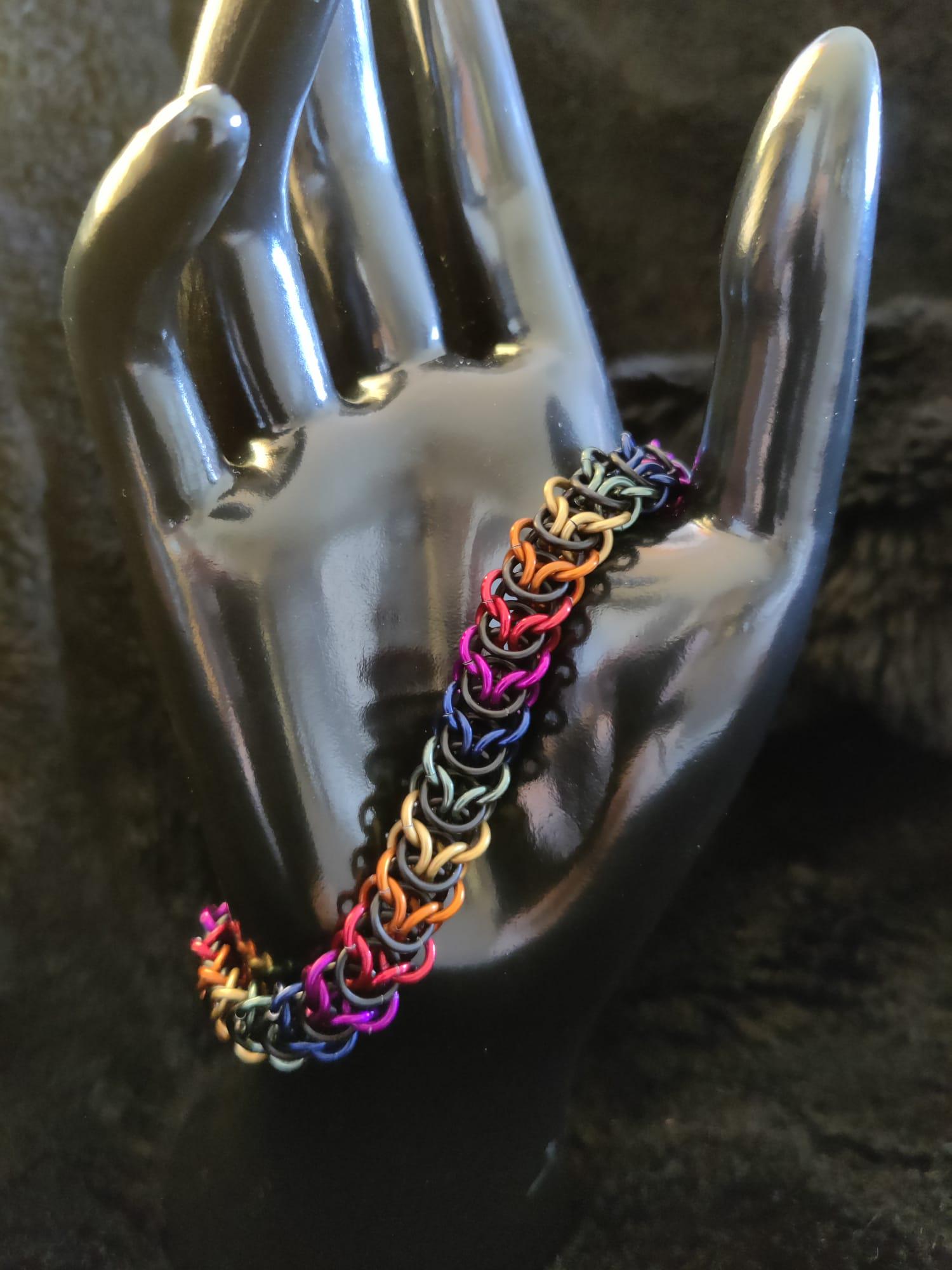 Regenbogen Pride Armband - Kettengeflecht Elfengeflecht Regenbogen Pride Armband - Kettengeflecht Elfengeflecht von FaileasRingelreih