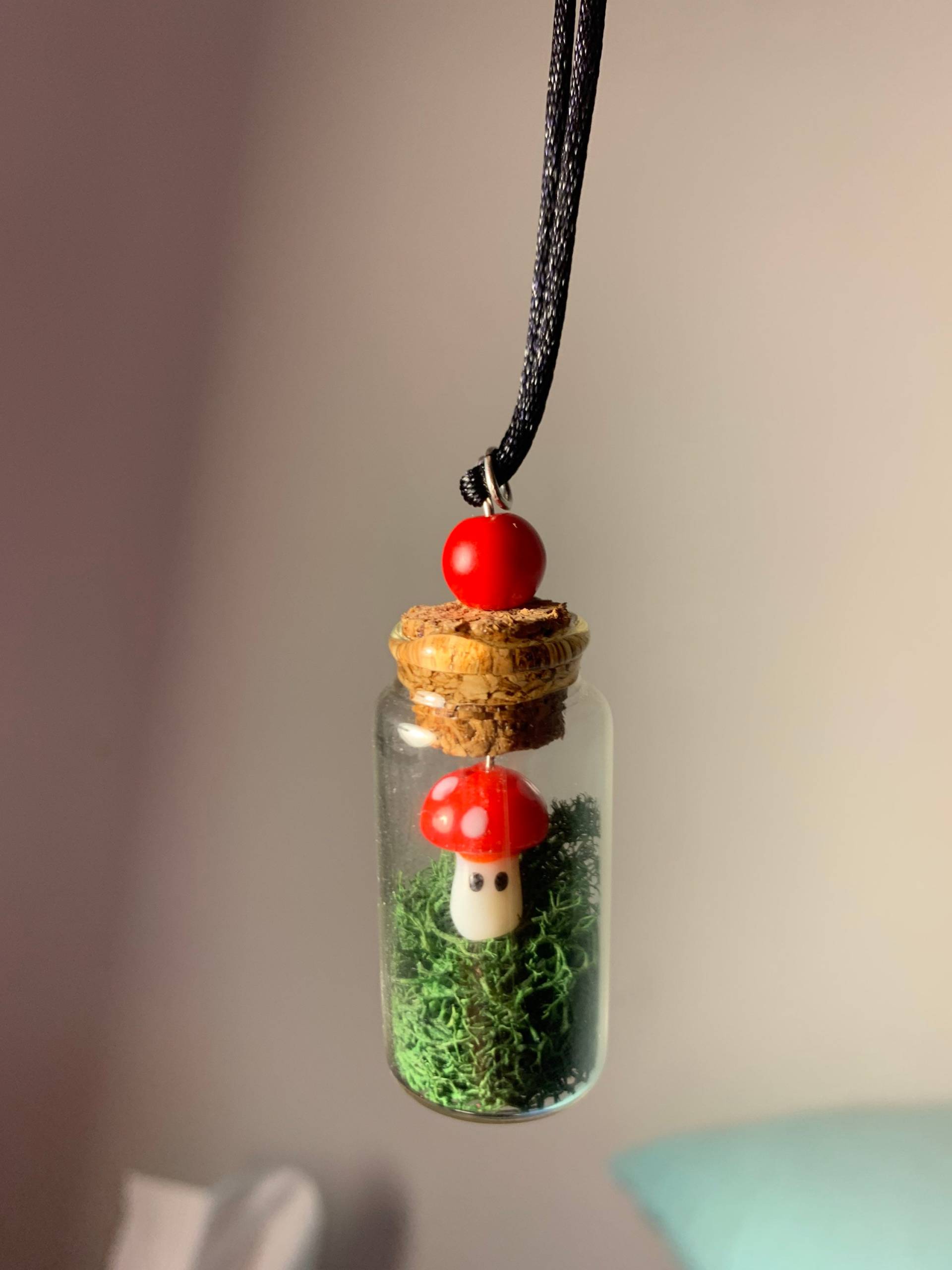 Moos Pilz Flasche Halskette Moos Pilz Flasche Halskette von FairyCleverCreations