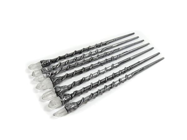 1 Kristall Rohstein Zauberstab Schwarz Silber Hexenstab Zauberstein Wicca 1 Kristall Rohstein Zauberstab Schwarz Silber Hexenstab Zauberstein Wicca von FairyMeShop