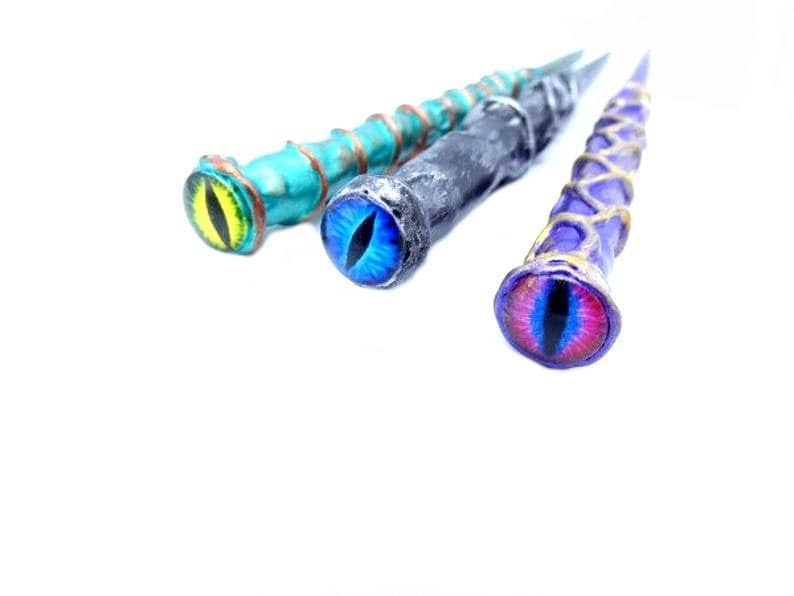 Drachenstab Warlock Zauberstab Larp Fee Hexen Edelstein Wand Nr 2 Drachenstab Warlock Zauberstab Larp Fee Hexen Edelstein Wand Nr 2 von FairyMeShop