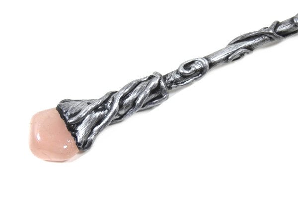 Rosenquarz Zauberstab 11, 25 Zoll Schwarz Silber Edelstein Fee Wicca Rosenquarz Zauberstab 11, 25 Zoll Schwarz Silber Edelstein Fee Wicca von FairyMeShop