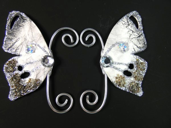 Silbergraue Feen Ohrmanschetten Earwings Ohrflügel Feenflügel Schmetterling Flügel Kostüm Cosplay Nr 3 Silbergraue Feen Ohrmanschetten Earwings Ohrflügel Feenflügel Schmetterling Flügel Kostüm Cosplay Nr 3 von FairyMeShop
