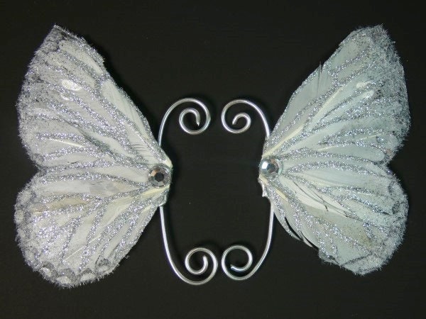 Silbergraue Feen Ohrmanschetten Earwings Ohrflügel Silber Feenohren Kostüm Feenflügel Cosplay Silbergraue Feen Ohrmanschetten Earwings Ohrflügel Silber Feenohren Kostüm Feenflügel Cosplay von FairyMeShop