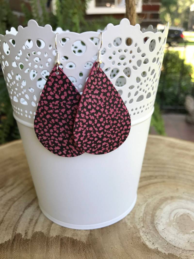 Leder-Tropfen-Ohrringe Leder-Tropfen-Ohrringe von FaithandLoveShop