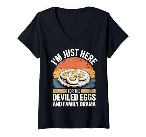 Damen I'm Just Here for The Deviled Eggs and Family Drama T-Shirt mit V-Ausschnitt Damen I'm Just Here for The Deviled Eggs and Family Drama T-Shirt mit V-Ausschnitt von Familientreffen Russisches Ei Feiertag