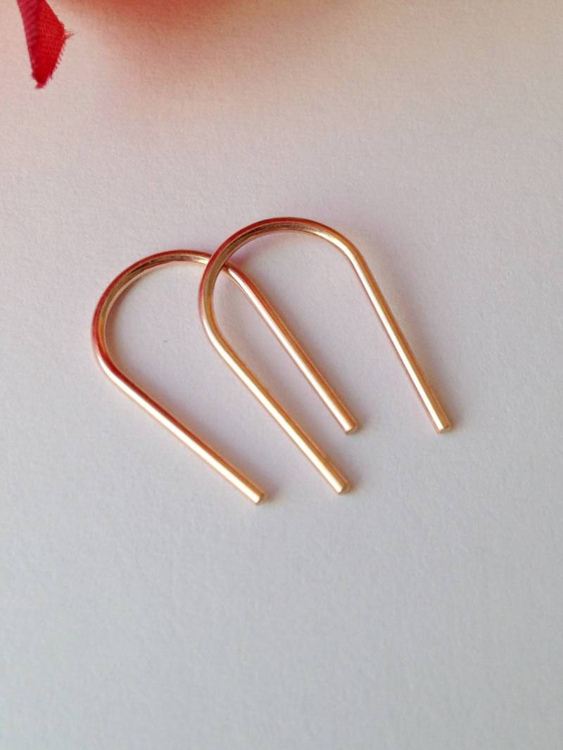 Bogen Ohrringe. 14K Gold Fill, Roségold Sterling Silber Bogen Ohrringe. 14K Gold Fill, Roségold Sterling Silber von FamilyWeddingJewelry