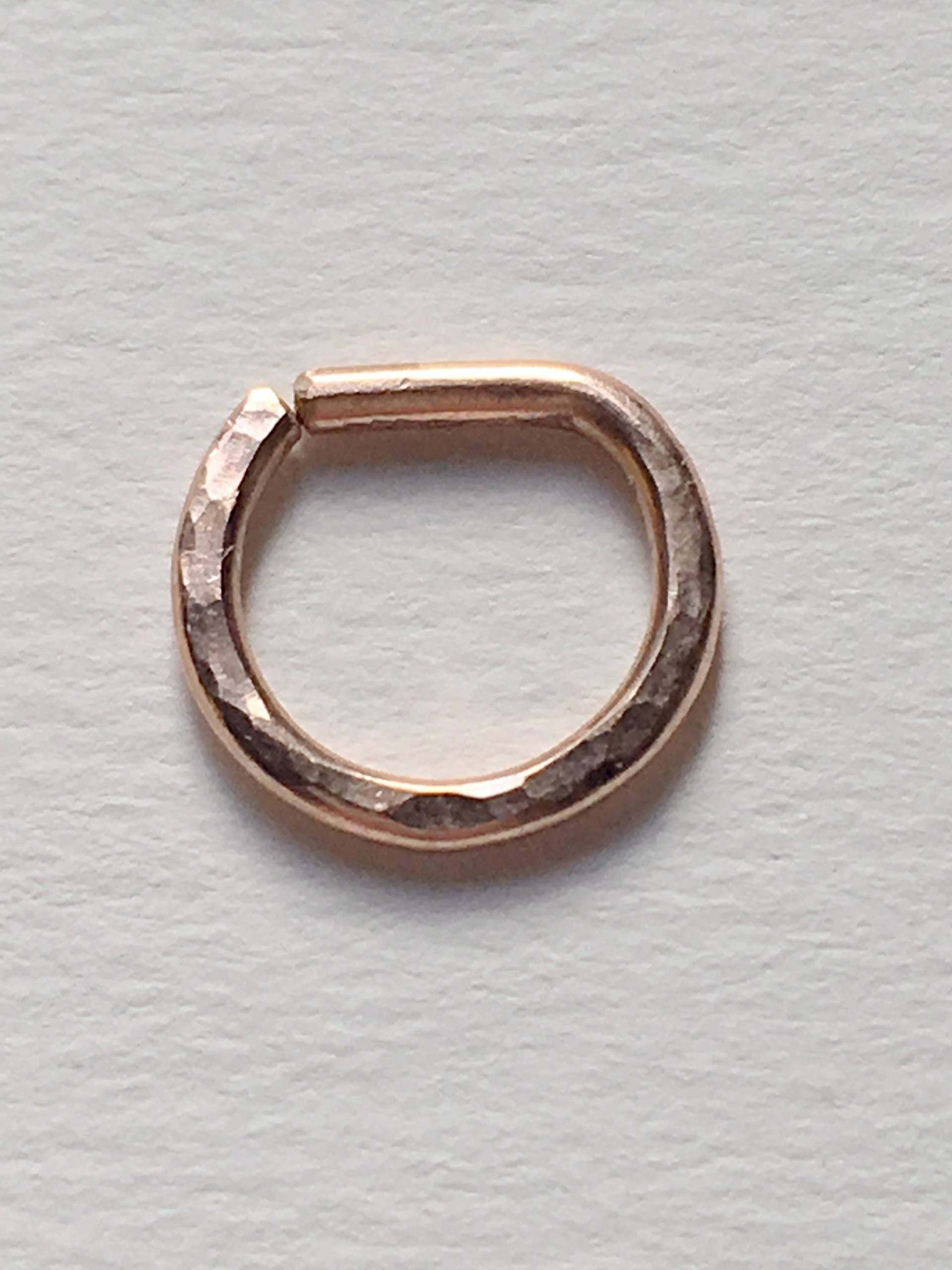 D Septum Ring, Gehämmerter Rosegold Ring 14K Gold Filled 925 Sterling Silber Ring D Septum Ring, Gehämmerter Rosegold Ring 14K Gold Filled 925 Sterling Silber Ring von FamilyWeddingJewelry