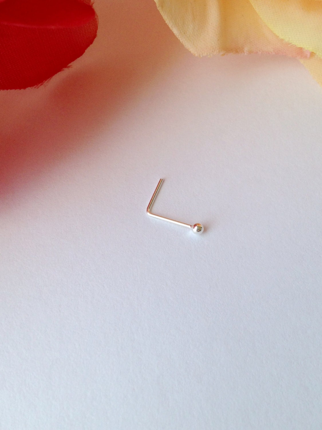 Kleiner Punkt Nasenstecker. 24 Gauge Kleiner Punkt Nasenstecker. 24 Gauge von FamilyWeddingJewelry
