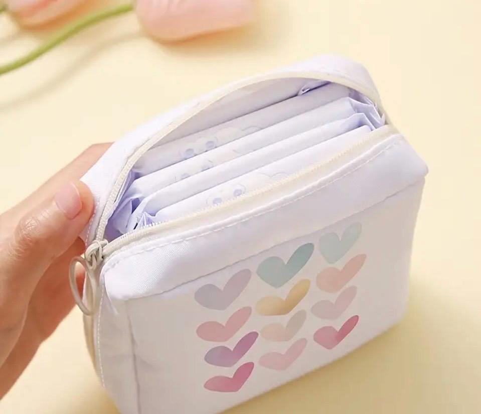 Herzmuster Reise-Organizer-Tasche - Dein Perfekter Begleiter Für Unterwegs Herzmuster Reise-Organizer-Tasche - Dein Perfekter Begleiter Für Unterwegs von FamousshopbyKaTi