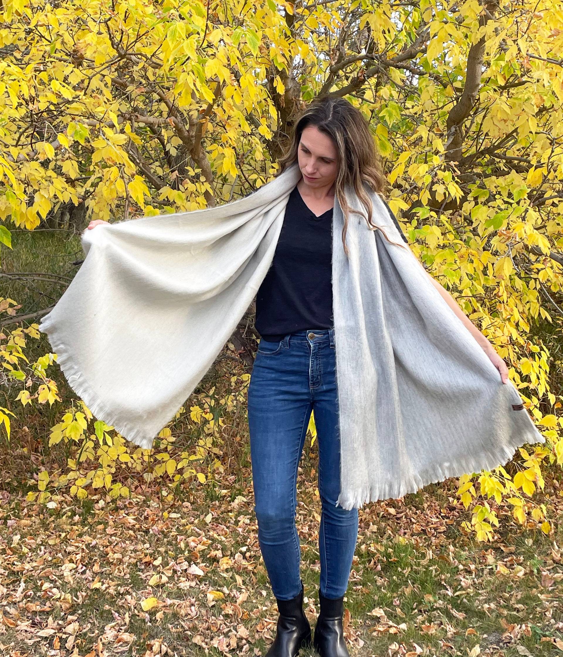 Luxus Reversibel Alpaka Faser Schal | Damen Mode Niedliche Alpaka-Mode Eleganter Herbst-Winter-Schal-Wrap Handwerker Geschenk von FancyAlpacaBoutique