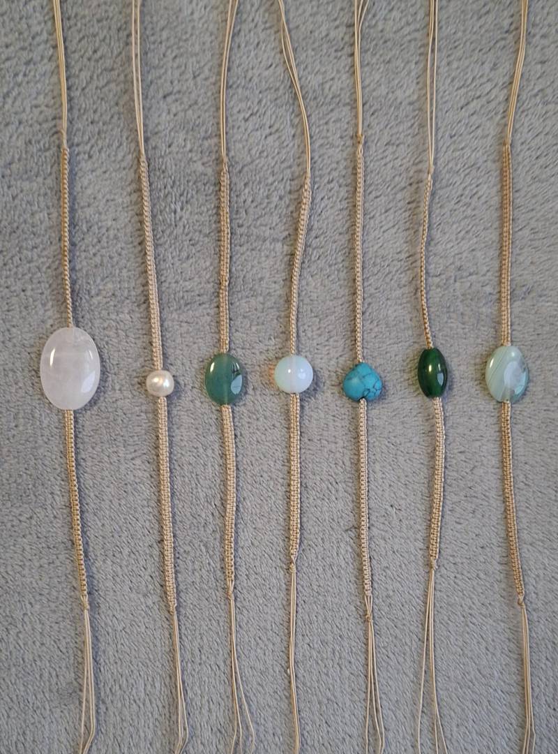 Fancy Delicate Bracelet Made Of Gemestone Beads On Non-Elastic Knitted Macrame Thread von FancyMoodShop