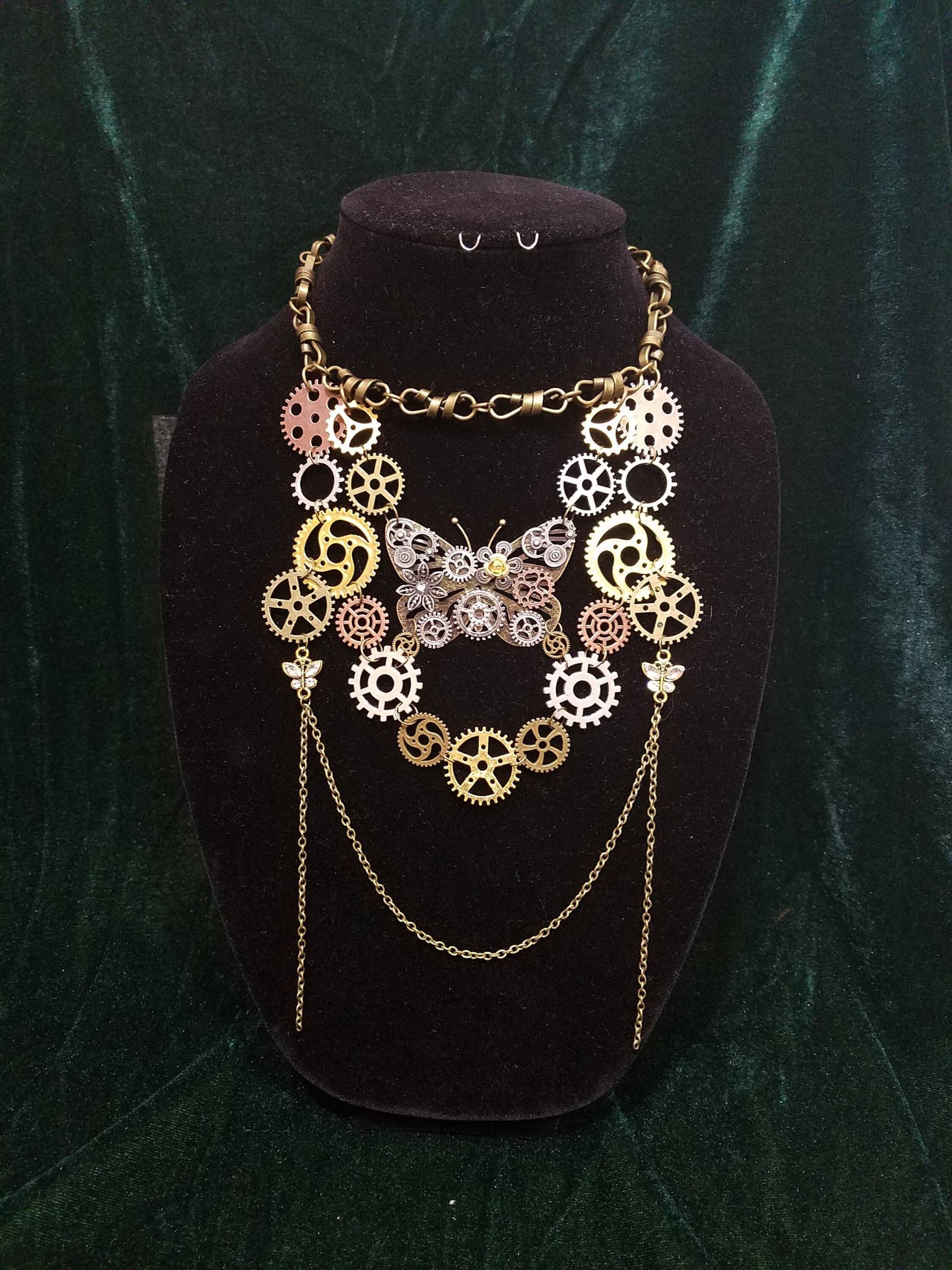 Steampunk Schmetterling Statementkette ~ Bronze Kupfer Gold Und Silber Steampunk Schmetterling Statementkette ~ Bronze Kupfer Gold Und Silber von Fandanglery