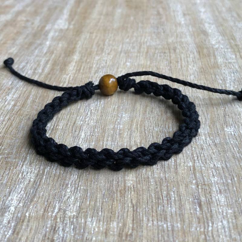 Destin, Schwarzes Geflochtenes Fußkettchen, Hanf Makramee Surfer Unisex Strand Handgemachter Schmuck Ha001535 von Fanfarria
