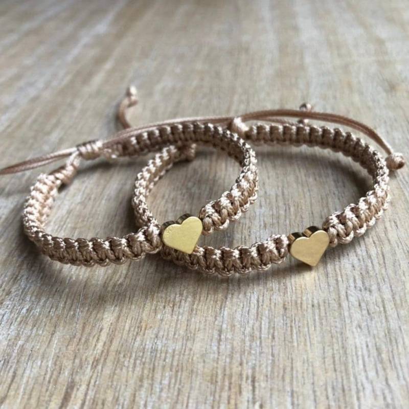 Gold Mommy & Me Armband Set - Passende Handgefertigte Verstellbare Armbänder Mit Herzanhängern | Mutter Tochter Geschenk Wasserabweisend Lm001808 von Fanfarria