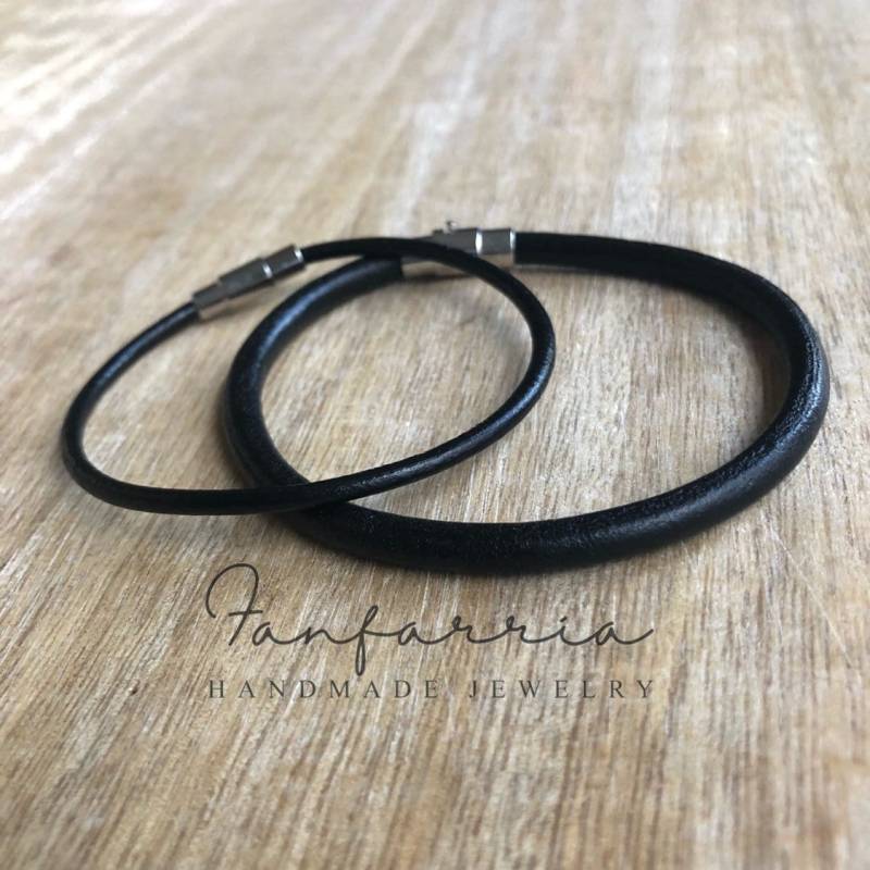 st. Augustine Set, Paar Armbänder, Sein Und Ihr Armband, Schwarzes Leder Passende Armbänder Lc001524 von Fanfarria